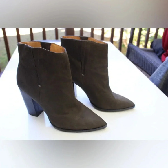 Halogen booties - Picture 10 of 12